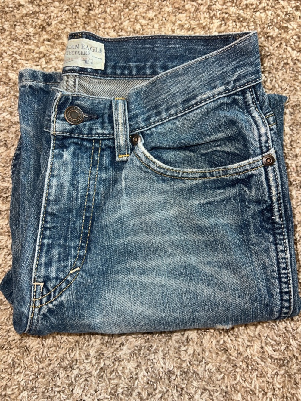 American Eagle Outfitters Young Men’s Washed Blue Jeans Loose Fit Sz 26/28 - Picture 2 of 9